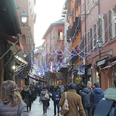 Piazza Grande ベッド・アンド・ブレックファスト 2*